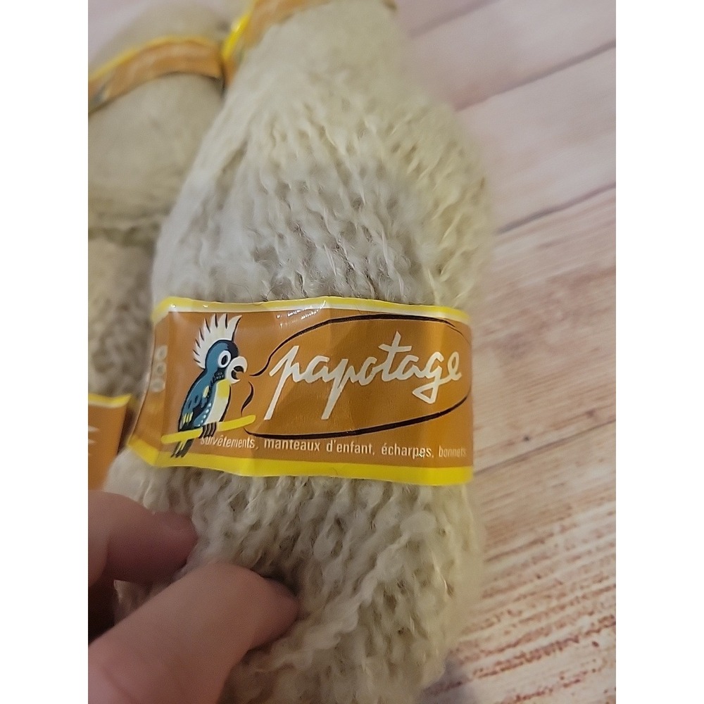 Laines du Pingouin Papotage Cream Wool Blend Yarn 11 Skeins France Col 60